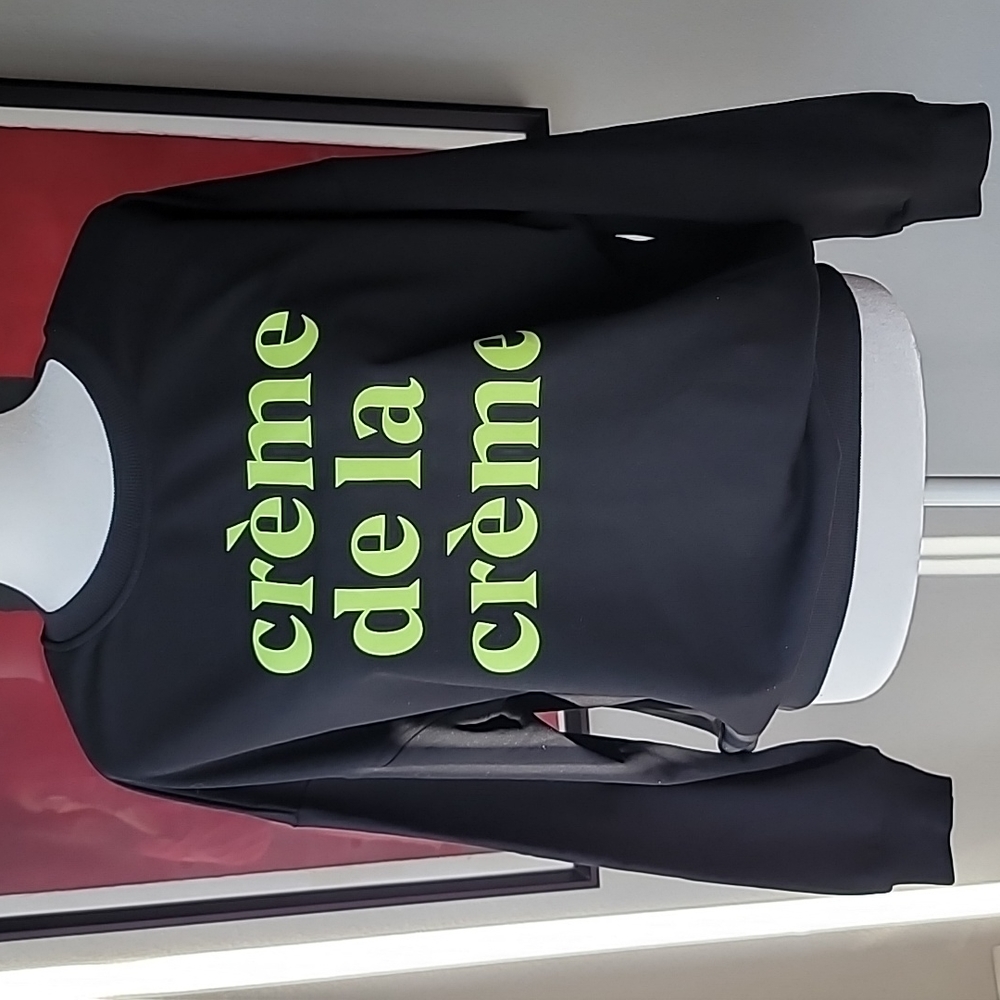 NWT House of Chic Crème de la Crème Graphic Sweatshirt Size Small In Black